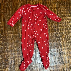 Carter’s Valentine’s Day Hearts Zip Up Footie Pajamas 18M